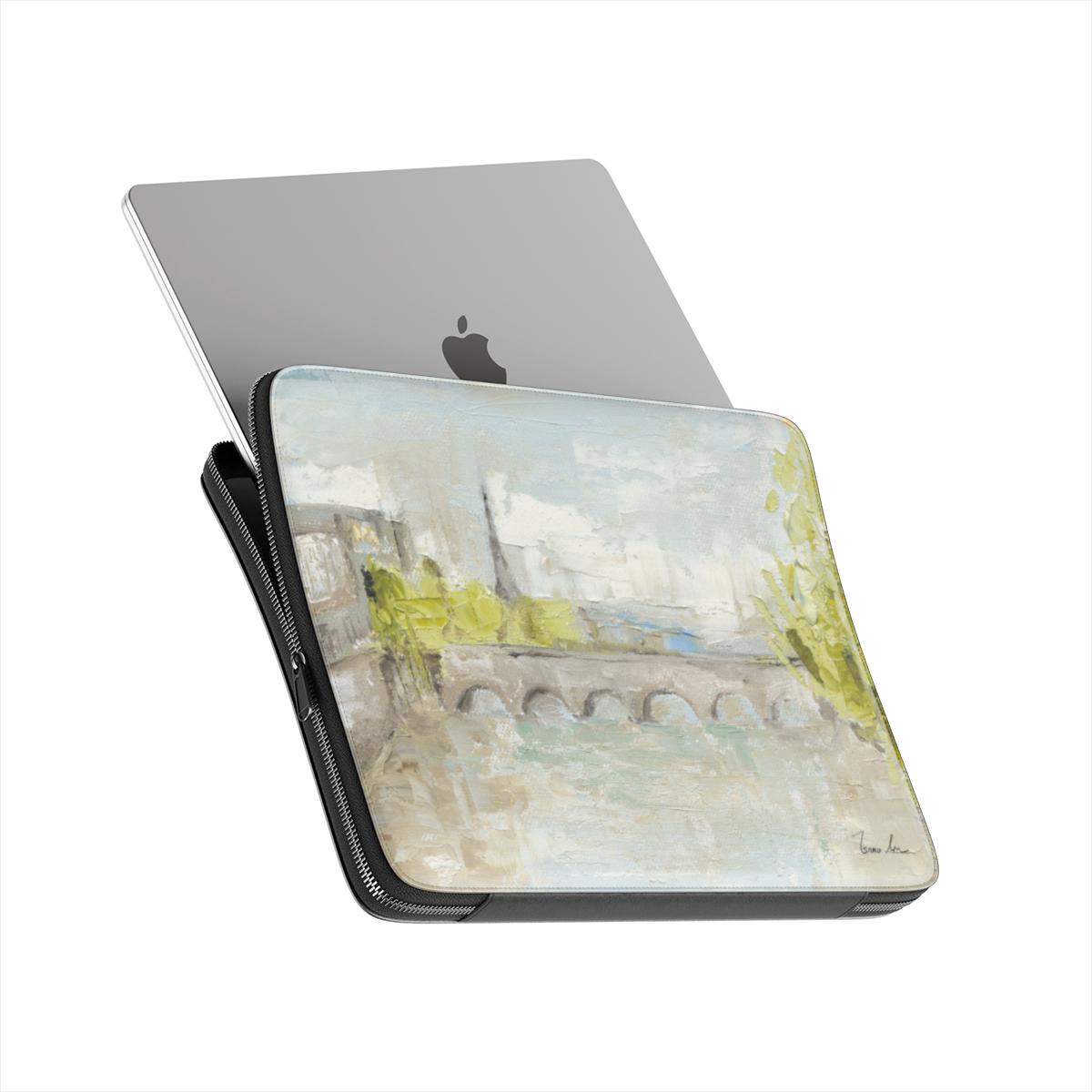 Housse d'ordinateur portable Paris Cityscape – Le long de la Seine