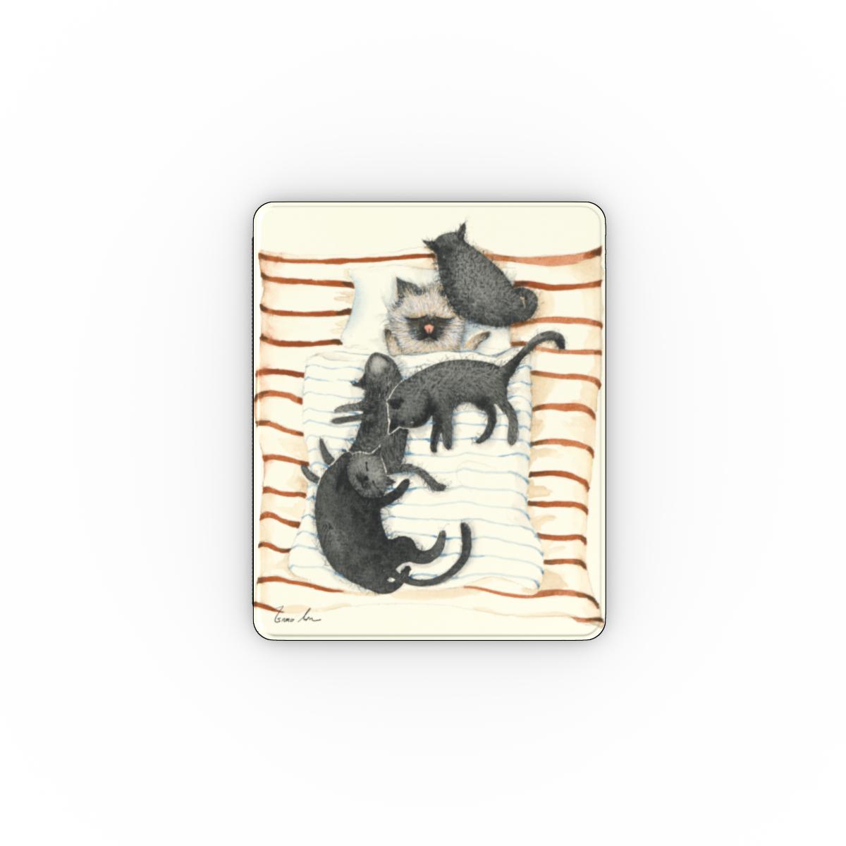 I Need Calm – A Cat with Eyes as Blue as the Ocean Apple iPad Case