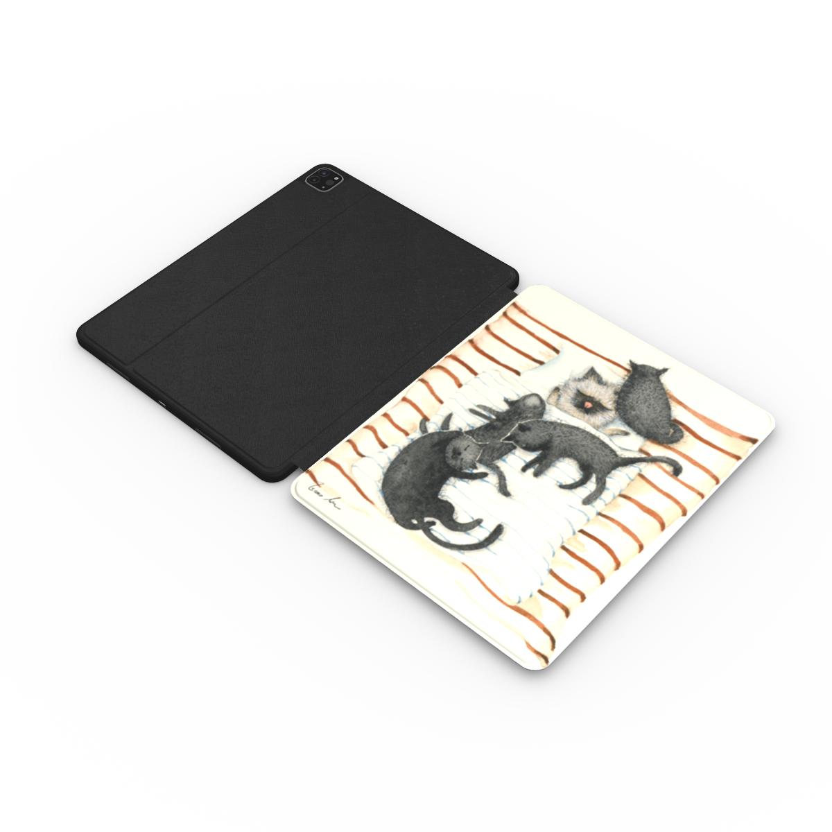 I Need Calm – A Cat with Eyes as Blue as the Ocean Apple iPad Case