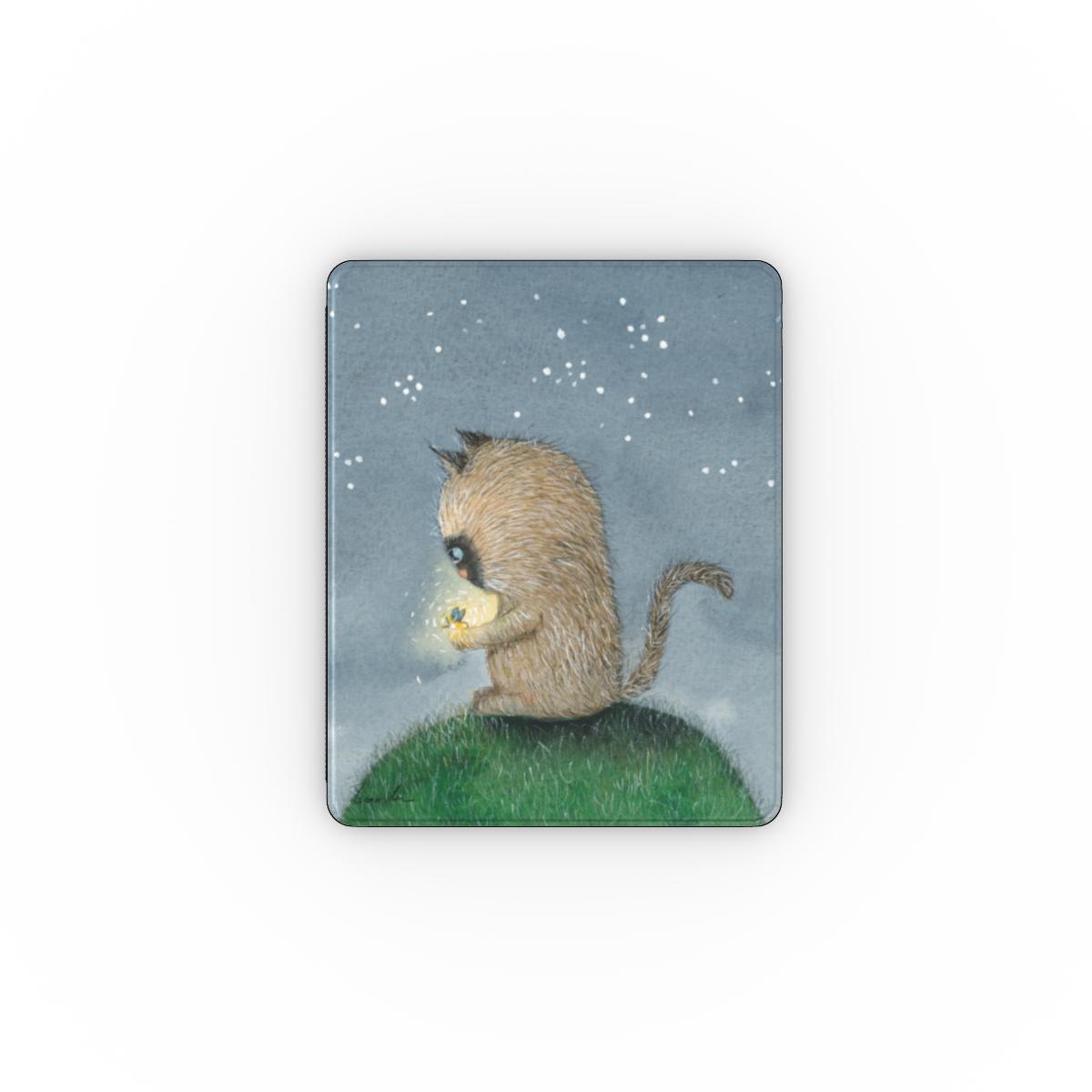 Trapped in the Dark – A Cat with Eyes as Blue as the Ocean Apple iPad Case
