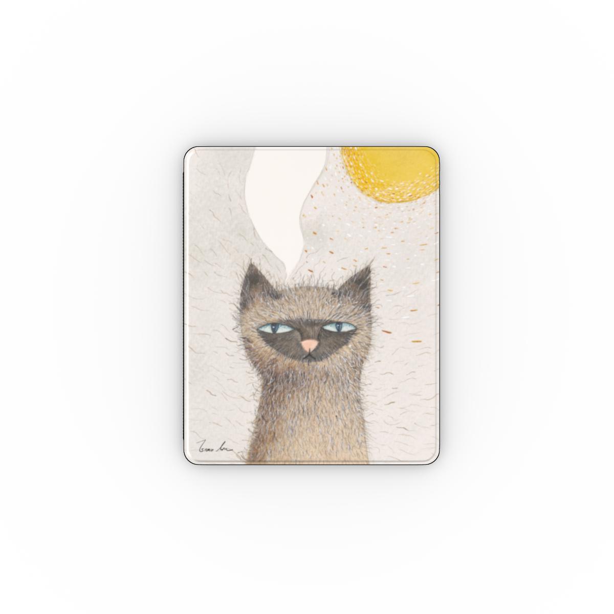 Too Hot to Handle – A Cat with Eyes as Blue as the Ocean Apple iPad Case